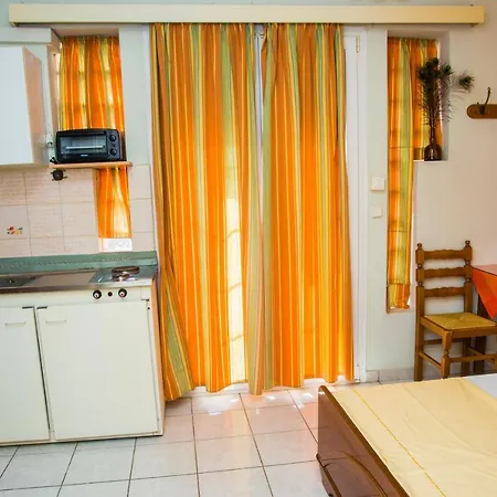 Myros * Argostoli (Kefalonia)