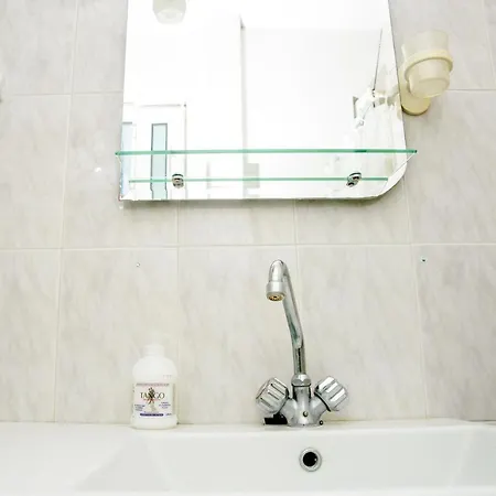 Myros Apartament *